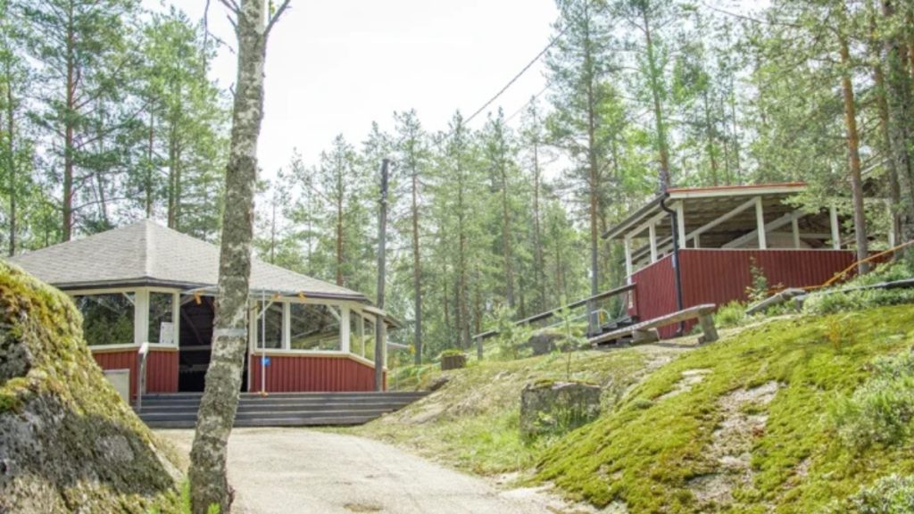 Tulipalo riehui kaikukallion tanssilavalla viime yönä tapahtui kauheita | tanssiin Fi