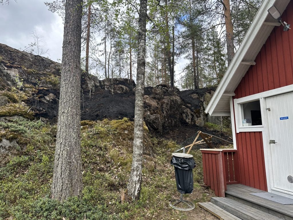 Tulipalo runteli kaikukallion tanssilavaa  lohduttomat kuvat | tanssiin Fi