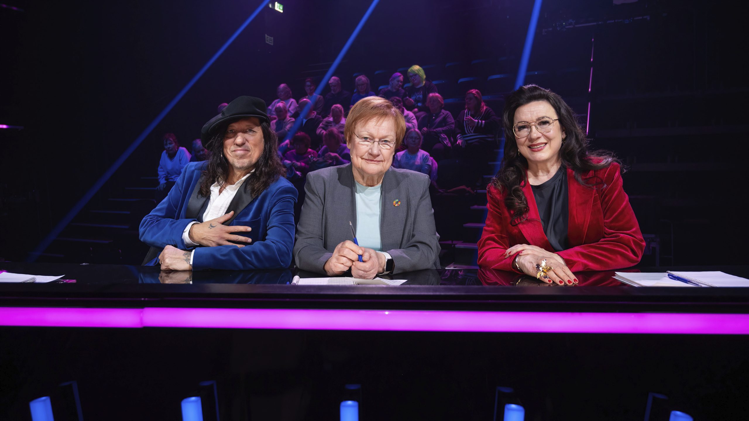 Yllätys presidentti tarja halonen tuomaroi tvssä rakkauslauluja äitienpäivän kunniaksi | tanssiin Fi