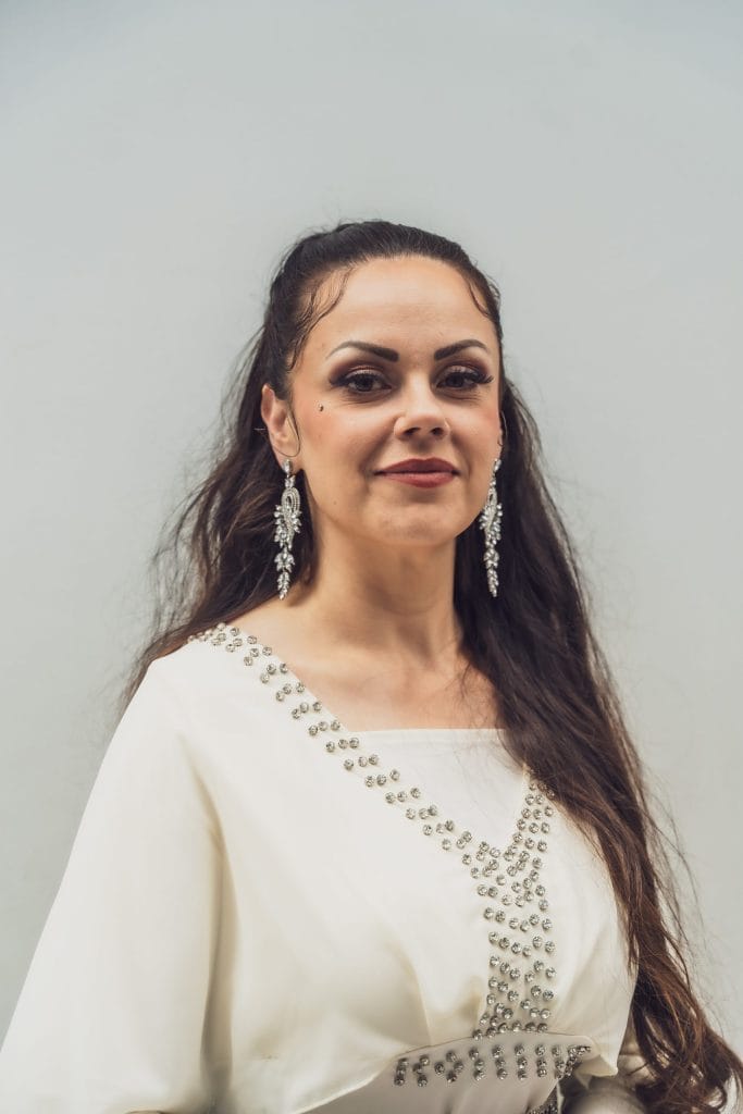 Raija mäntyniemi tekee historiaa olisin ensimmäinen romaninainen tangokuninkaallisena | tanssiin Fi