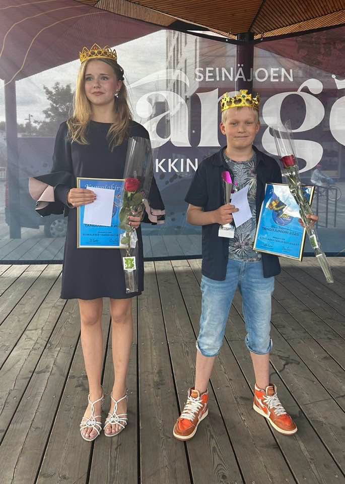 Tangojuniorit 2026 Ellen Lerkki ja Niilo Rajamäki.png Sylvi 9 ja julius 7 kruunattiin tangovekaroiksi katso kaikki lasten satumaa laulukisan voittajat | tanssiin Fi