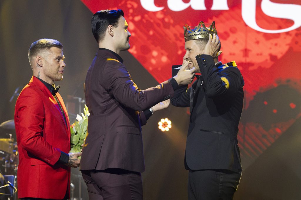 aki samuli veeti tikkanen ja juho punkeri Tangomarkkinat 2026 raija mäntyniemi ja juho punkeri veivät tangokruunut seinäjoella | tanssiin Fi