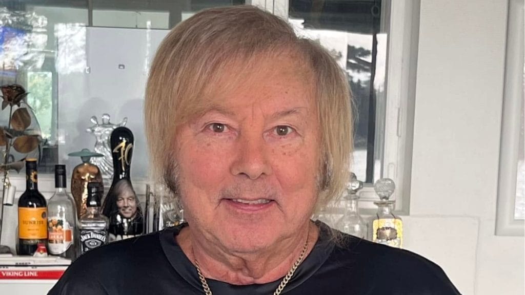 Danny 83 nousi takaisin jalkeille  näin sujuu laulu katso video | tanssiin Fi
