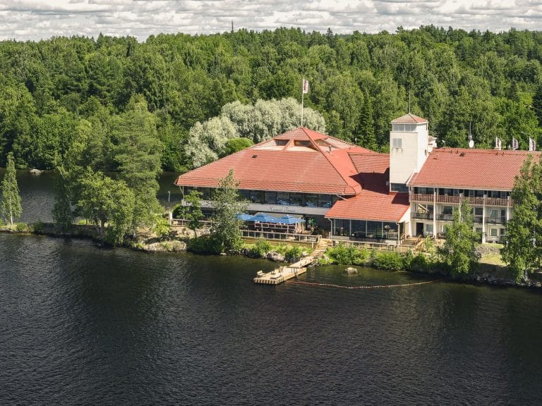 default Iloinen uutinen uusi tanssipaikka etelä suomeen | tanssiin Fi