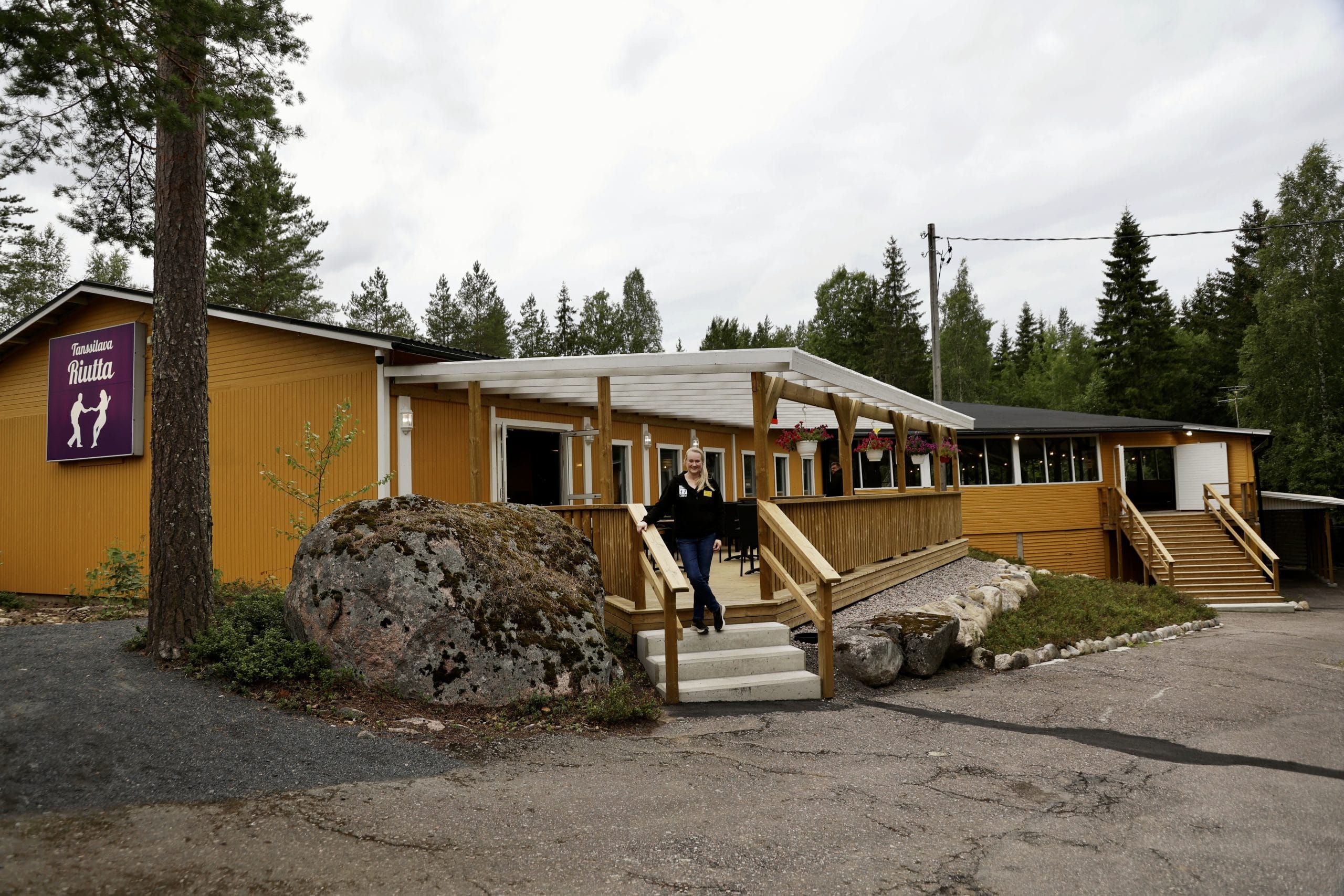 Riutanharju tanssit ja keikat | tanssiin Fi