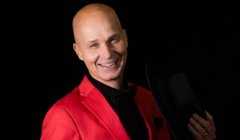 Marko maunuksela on viihtynyt 30 vuotta naimisissa  laulaa nyt uudelleen rakastumisesta | tanssiin Fi